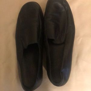 Stonefly woman’s black leather shoes size 11